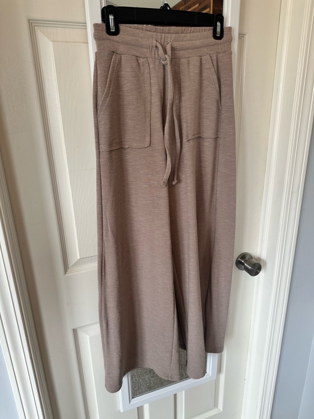 EUC🤎Zenana Slub Short Sleeve Tee and Pants Set Small Ash Mocha - Picture 2 of 8